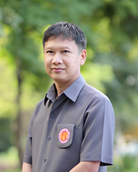 นายนิรันดร์ แก้วบุญเรือง
