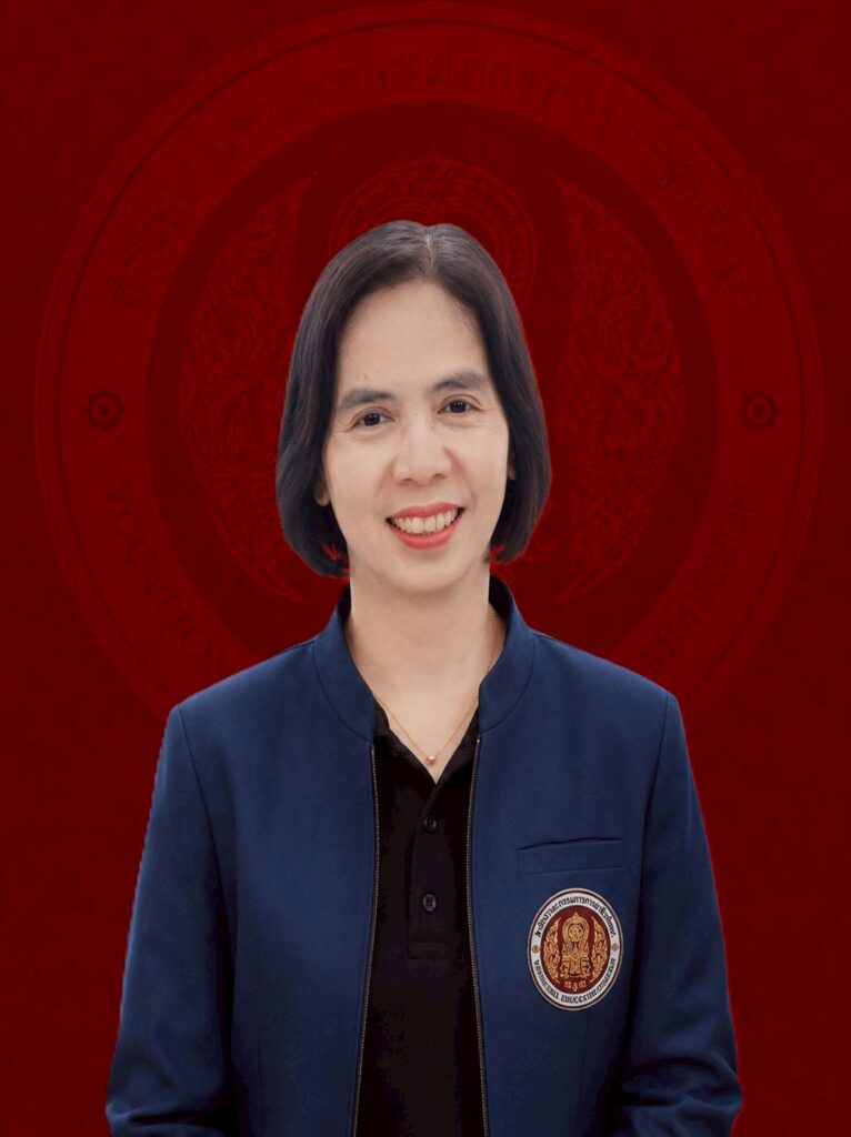 นางพรทิพย์ อุ่นเรือน