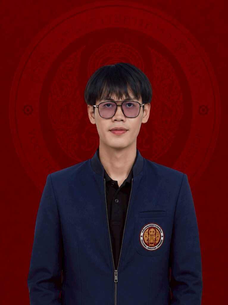 นายธนภูมิ เขียวแสน