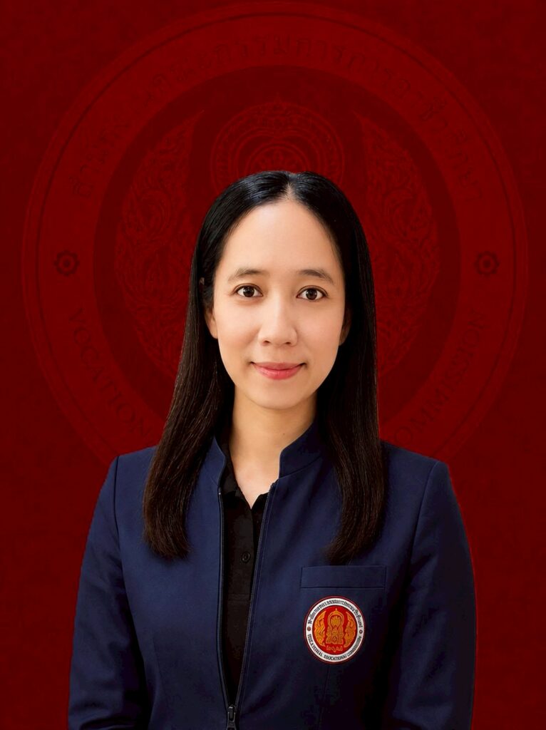 นางสาววริศรา รอดดีเพ็ง
